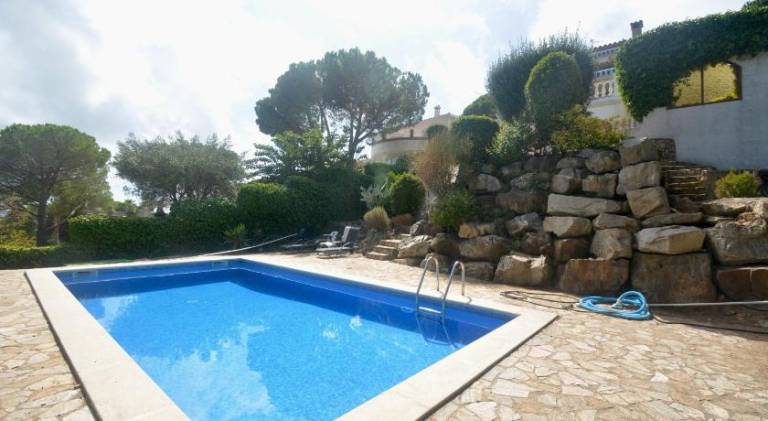 Rental apartment with pool in Castell-Platja d'Aro