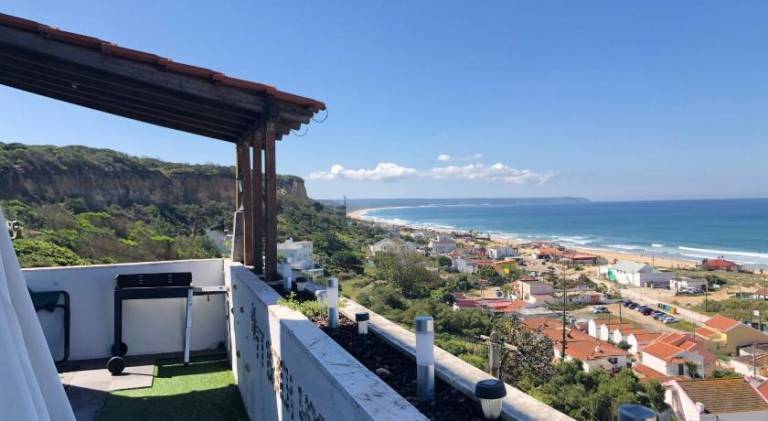 Fonte da Telha Beach Hostel in Almada