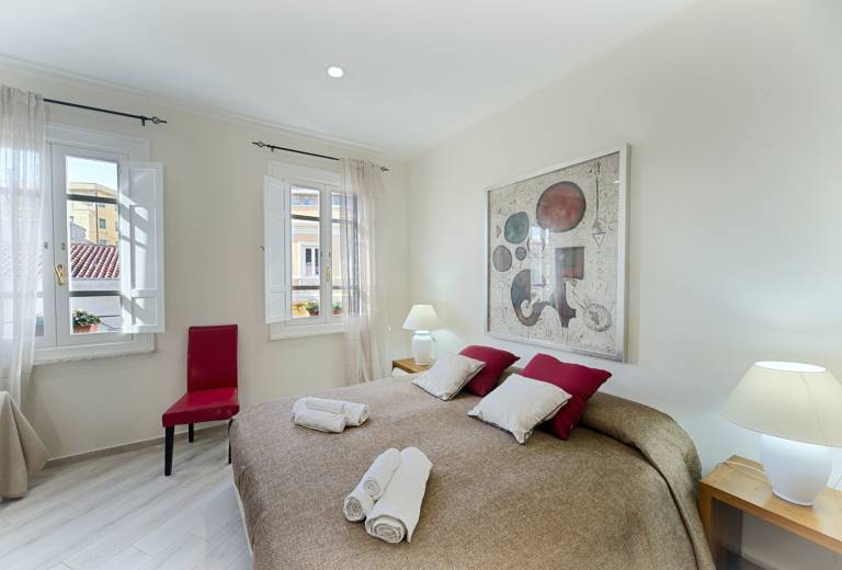 Family-oriented apartment with yard | Pets allowed — photo 4