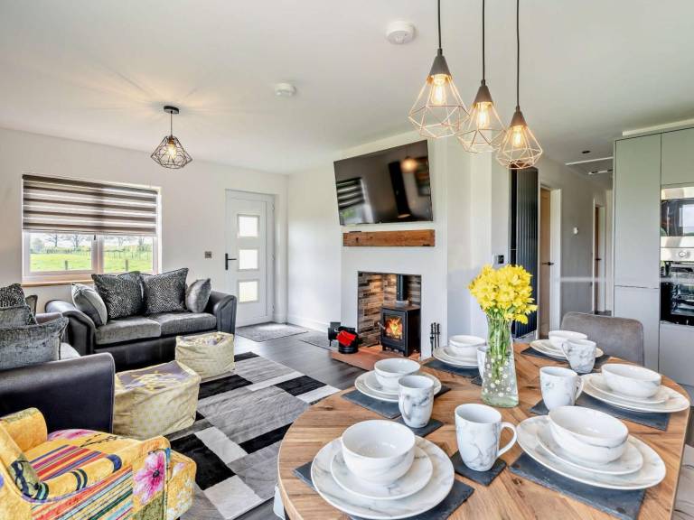 Fully equipped vacation home with barbeque, hot tub & garden | Pet-friendly — photo 4