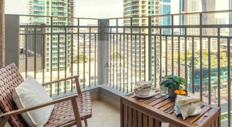 Fully equipped nice rental apartment with jacuzzi & heated pool | Next to Burj Khalifa | Perfect for remote work | Pets are welcome — photo 4