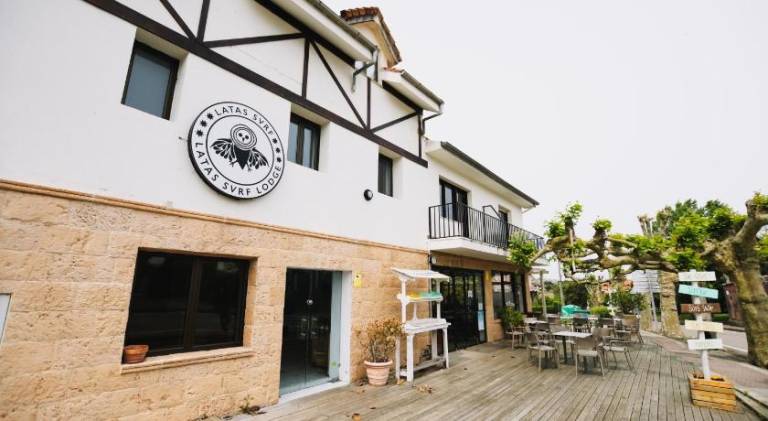 Latas Surf Lodge — photo 3
