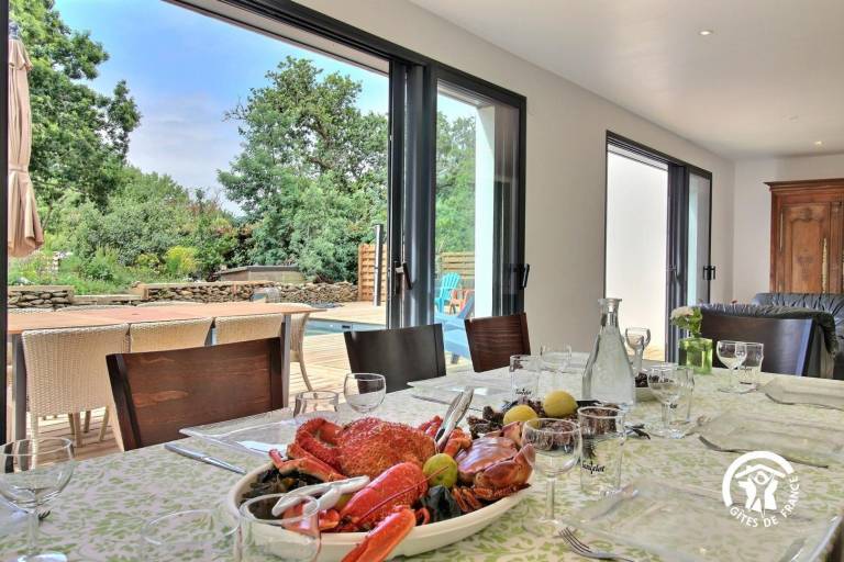 Gite with patio, grill & pool — photo 3