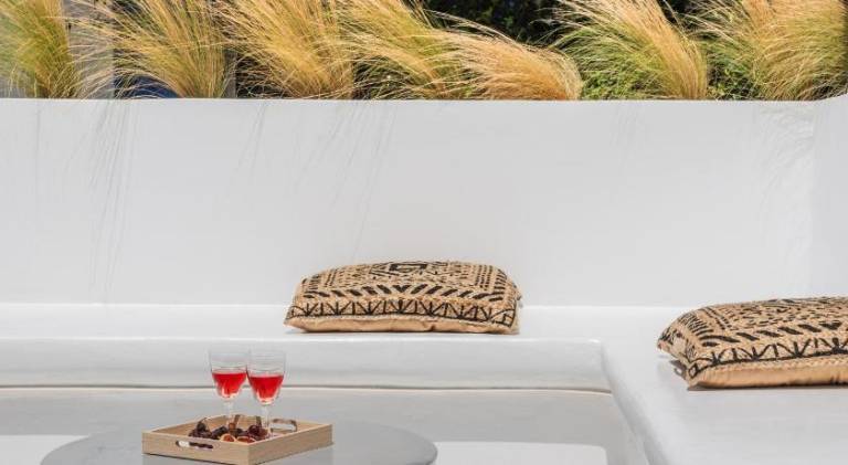 Villa with terrace, private pool & garden | Suitable for remote work — photo 5