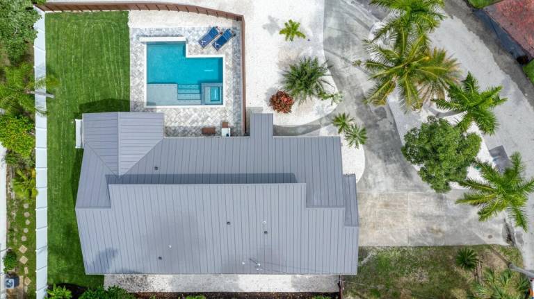 Modern 3 BR luxury pool home on Lido Key - A Shore Thing — photo 3