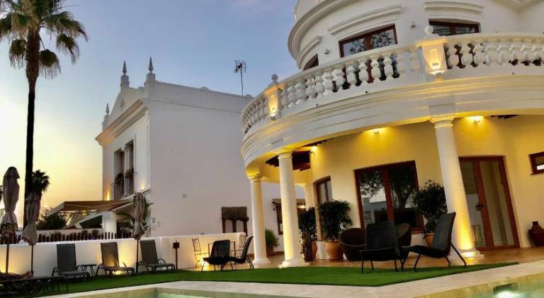 Rental apartment with terrace & pool in Córdoba