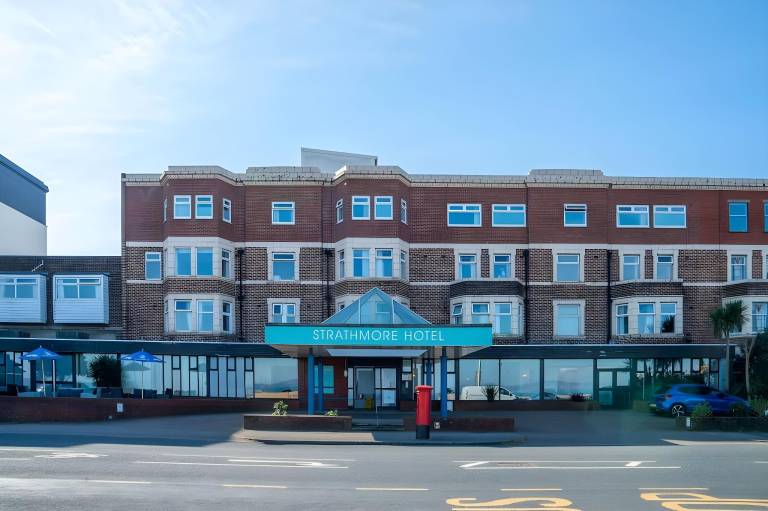 The Strathmore hotel — photo 3