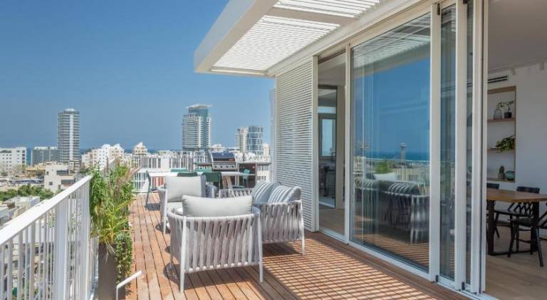 Charming serviced apartment | Next to Neve Tzedek | Perfect for remote work | Dogs allowed — photo 3