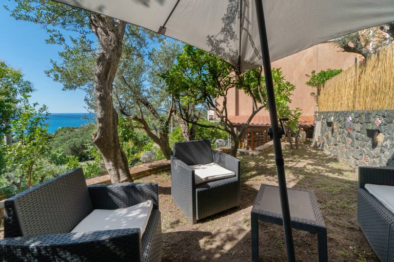 Lemon Green Apartment in Celle Ligure