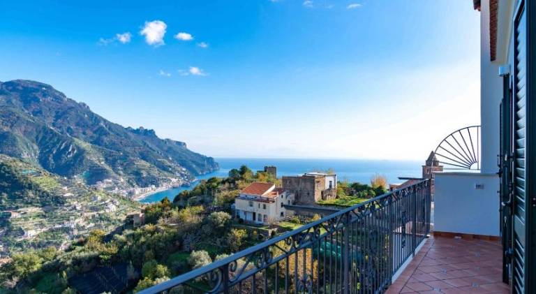 Beautiful rental apartment | Pets are welcome in Minori