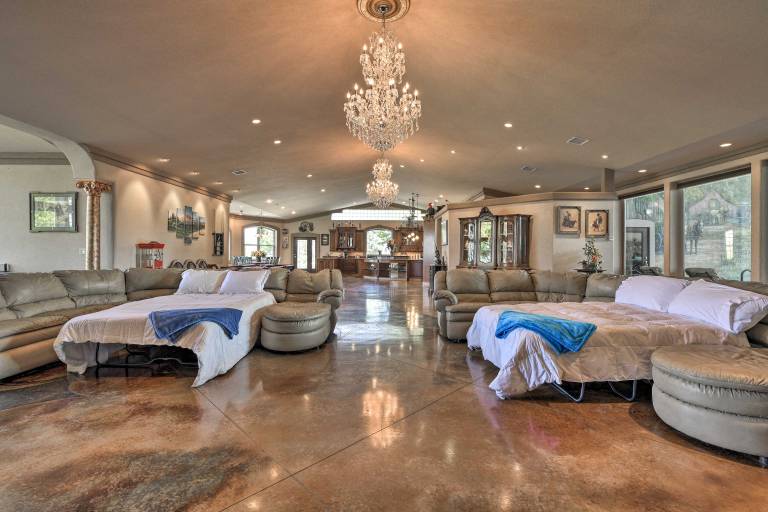 Flawless Durango Home w/ Theater + Pool Table — photo 4