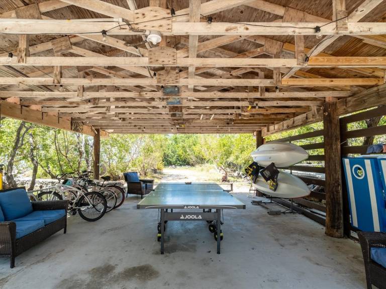 Sunsets in Paradise Gulf Front Pool Home, 22' Dock, Kayaks, Bikes & Paddleboards — photo 4