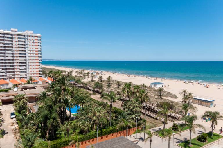 Children-friendly nice holiday apartment with patio, garden & pool | Next to the beach | Dogs allowed in Gandia
