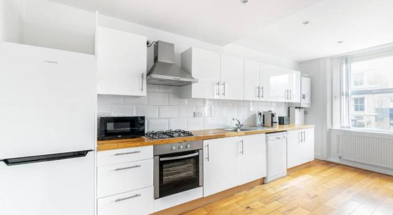Apartment with 2 rooms for 4 persons — photo 3