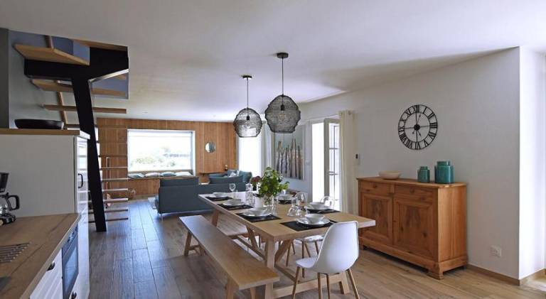Fully equipped nice vacation home with garden, patio & hot tub | Pet-friendly — photo 3