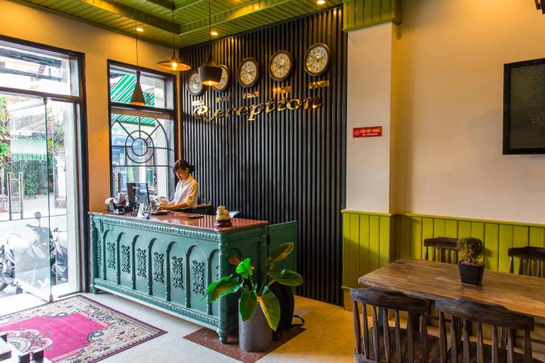 Amona Hotel in Hue