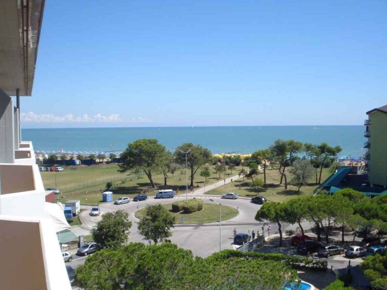 Nice holiday apartment with terrace | Close to the beach | Dogs allowed — photo 2