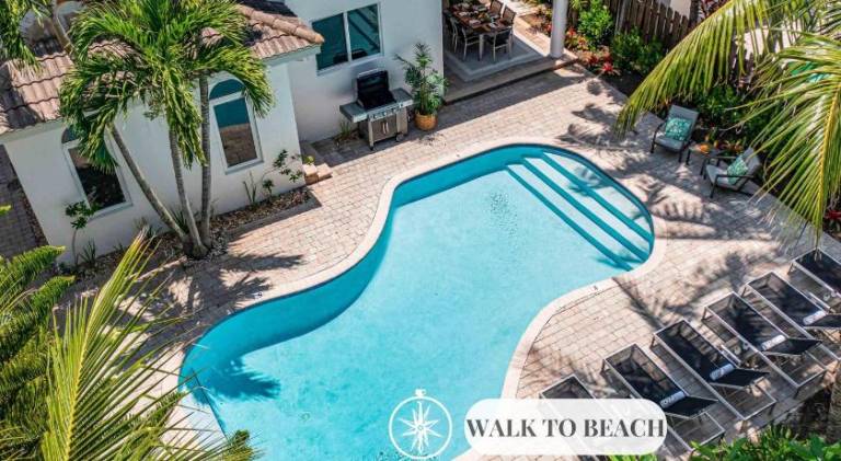 Vacation home with grill, yard & jacuzzi in Fort Lauderdale, FL