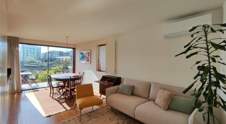 Rental apartment with terrace | Close to Dom Luís I Bridge | Pet-friendly in Porto