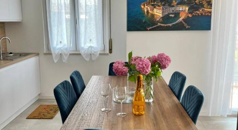 Apartment with 1 room for 4 persons in Affi