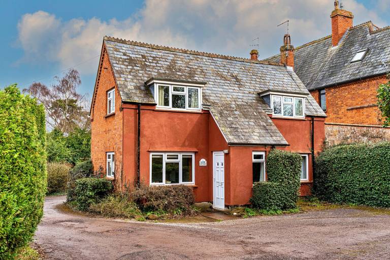 Cottage Nynehead