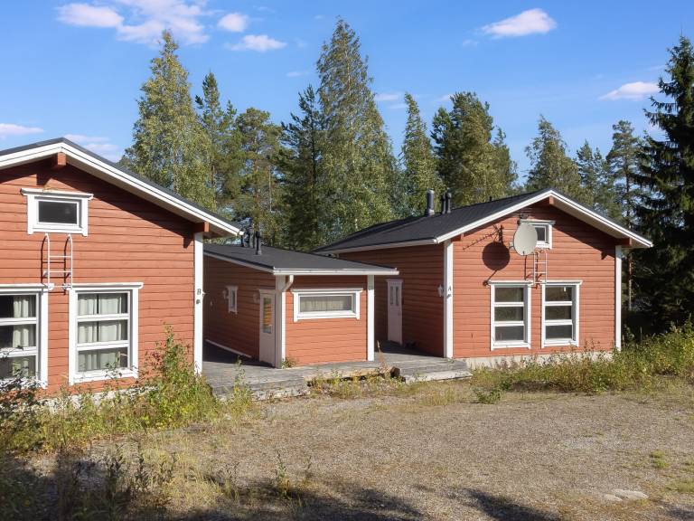 House with patio | Nature view | Pets allowed — photo 4