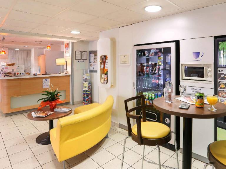 First Inn Hotel — photo 3