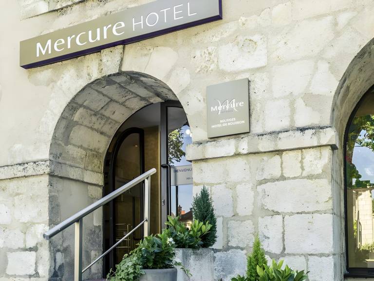 Hotel de Bourbon Mercure Bourges in Vierzon