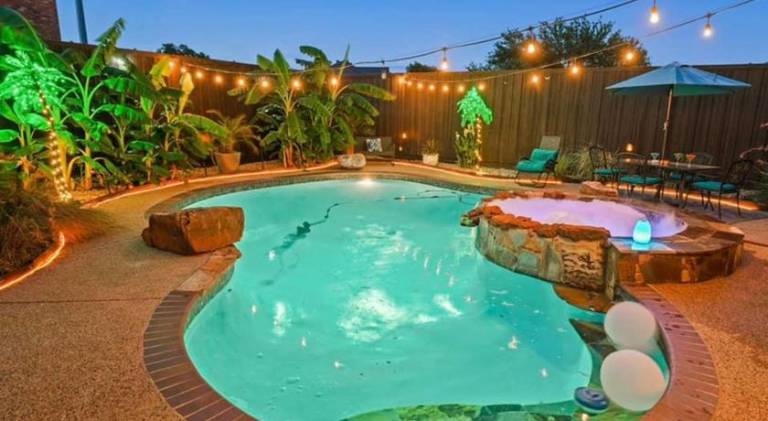House with jacuzzi & pool | Pet-friendly — photo 4
