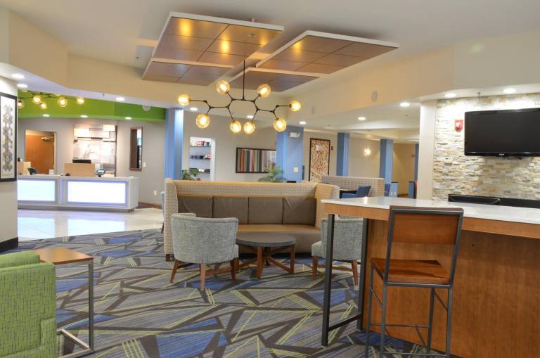 Holiday Inn Express Waterloo-Cedar Falls By IHG — photo 2