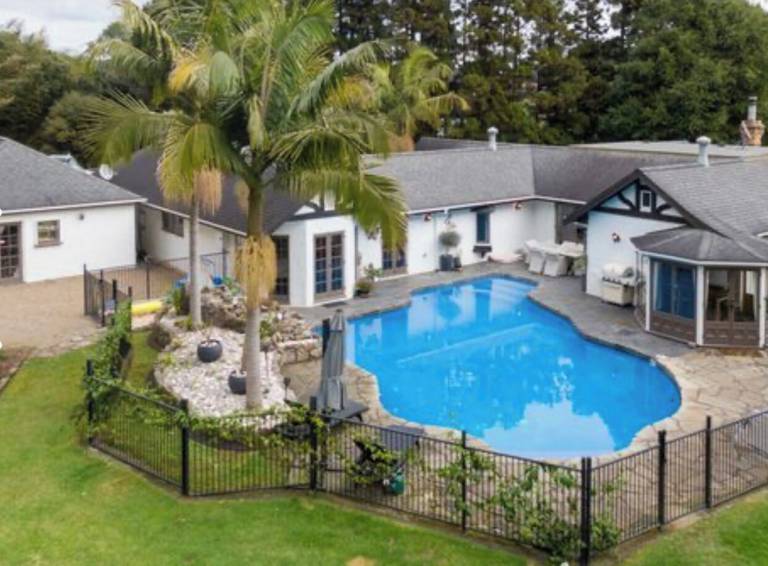 House  Mangonui
