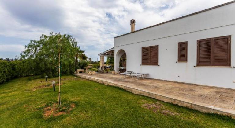 Apartment with garden, BBQ & terrace — photo 4