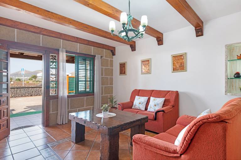 Vacation Home "La Casona" with Private Terraces, Shared Pool & Wi-Fi — photo 4
