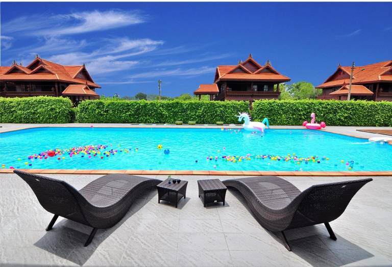 Villa 3br 8pax 15mn. to Clear water beach in Sattahip