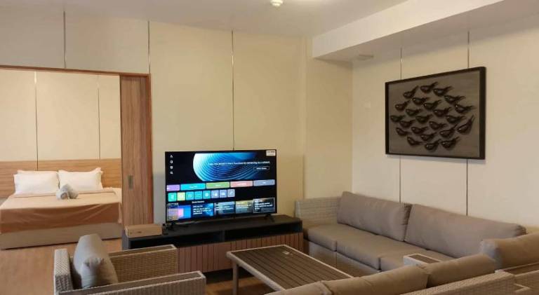 Luntian Luxury Condo in Tagaytay — photo 2