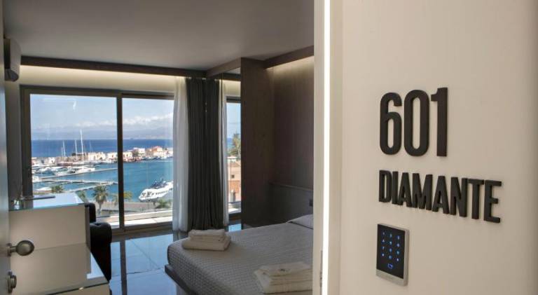 Upper - Boutique Hotel in Milazzo