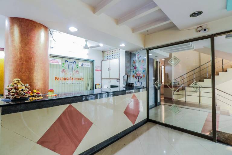 Hotel O Parnasala Princely
