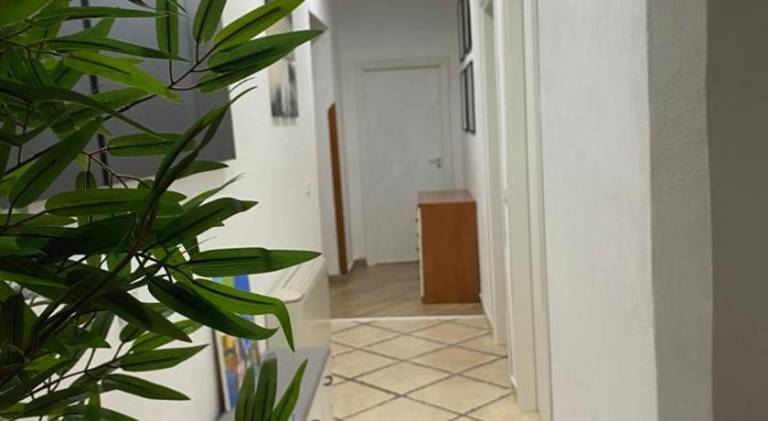 U BBI PO — photo 4