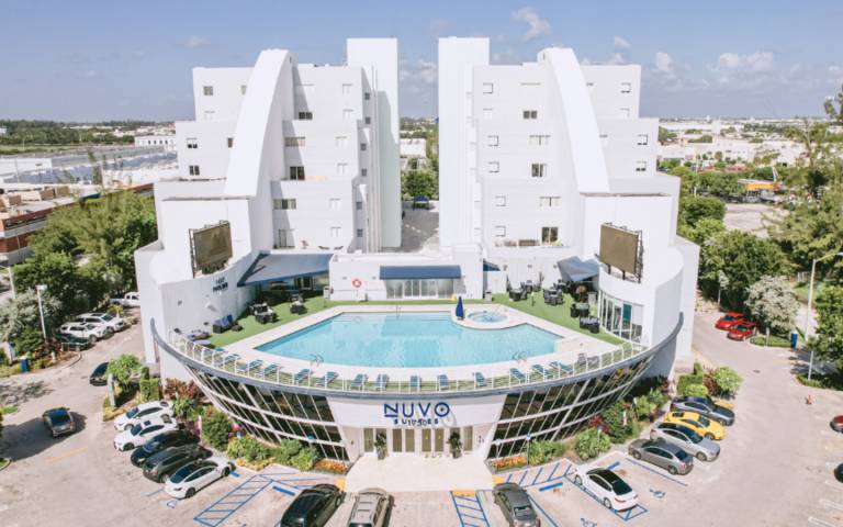 Nuvo Suites Miami Airport West Doral