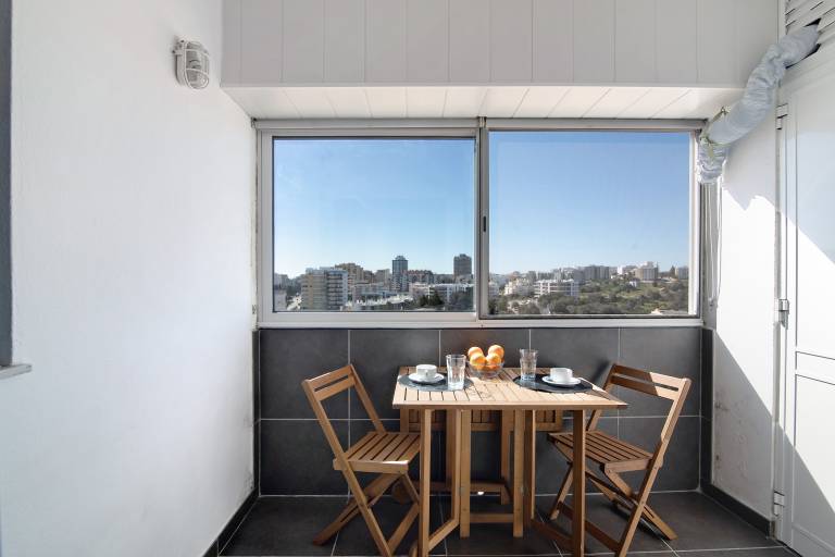 Fully equipped charming rental apartment with fast internet | City view | Beach nearby | Dogs allowed — photo 3