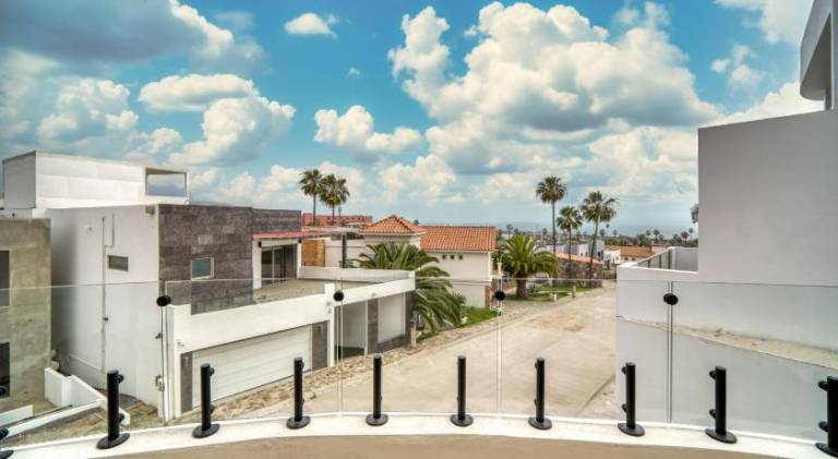 Vacation home with 1 room for 12 persons in Ensenada