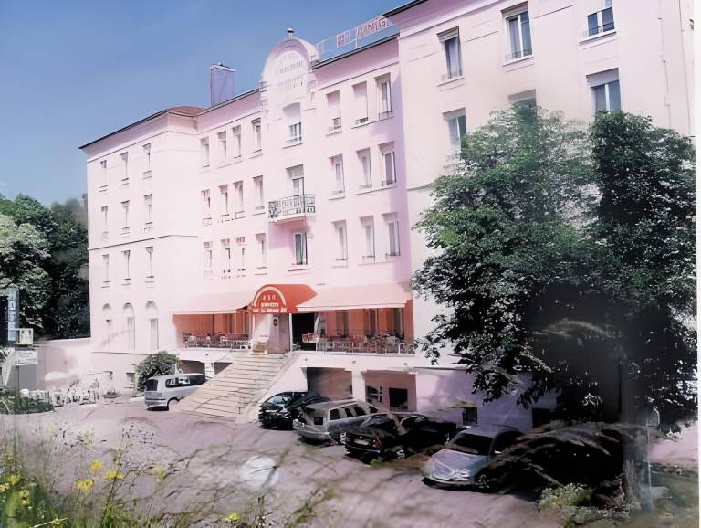Hotel d'Angleterre in Contrexéville