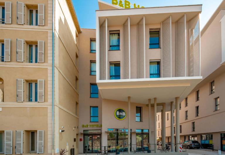 B&B HOTEL Toulon Centre Gare in La Valette-du-Var