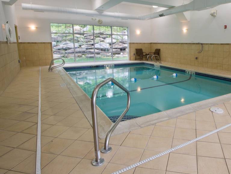 Hampton Inn & Suites Berkshires-Lenox — photo 3