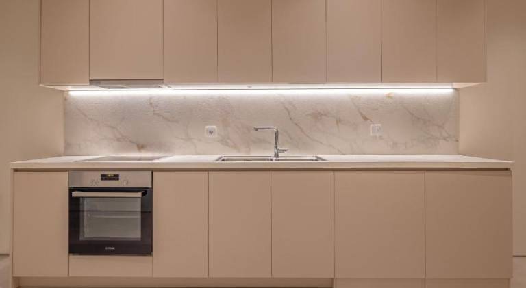 Natural Harmony, Luxury Studio Oasis & Hot Tub — photo 5