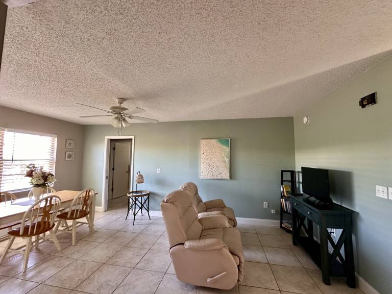 Big vacation home with garden | Pet-friendly — photo 2