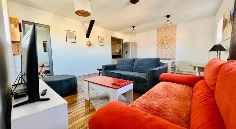 Apartment with 2 rooms for 5 persons — photo 2