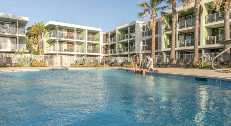 Oceanfront Serenity - 2BR Marina del Rey Luxury Suite — photo 5