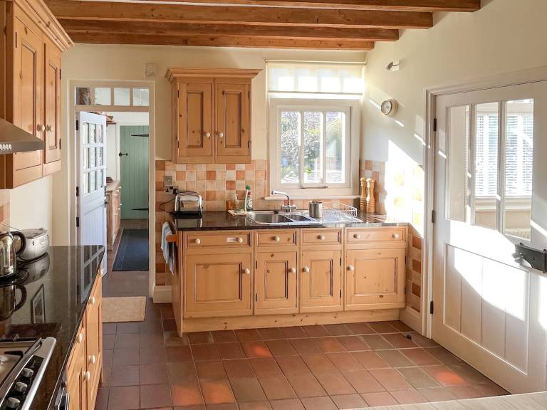 Cottage with grill — photo 4