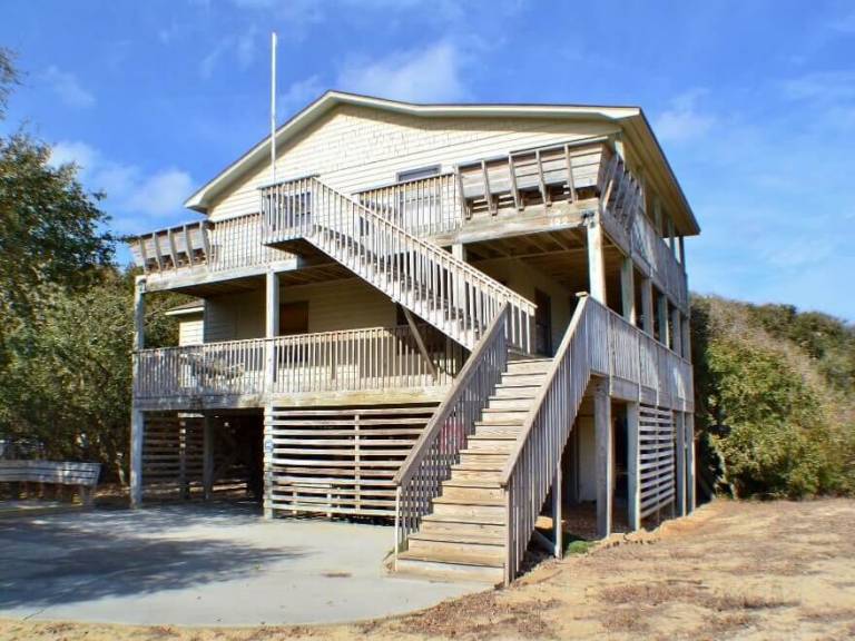 Vacation home with barbeque in Duck, NC